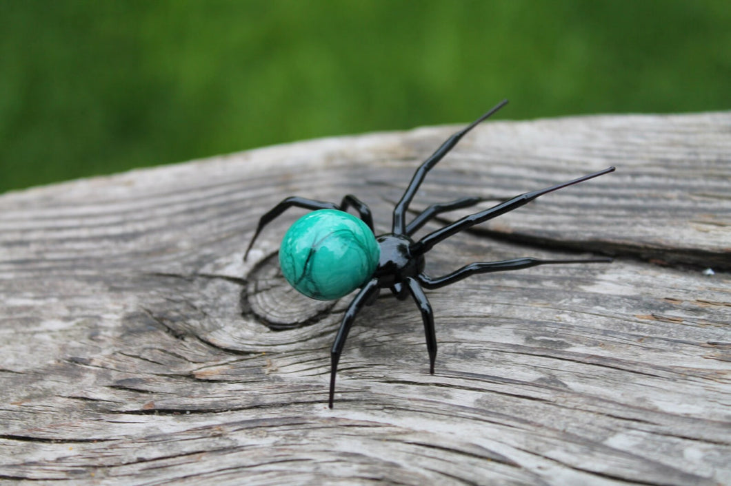Delicate Handblown Glass Spider Miniature for Home and Office Decoration