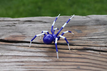 Load image into Gallery viewer, Charming Miniature Glass Spider Sculpture for Home or Office

