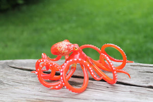 Beautiful Miniature Glass Octopus Collectible, a Gorgeous and Intricate Glass Figurine