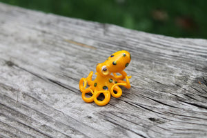 Eye-catching Miniature Murano Glass Octopus Sculpture, Handcrafted with a Stunning Color Palette