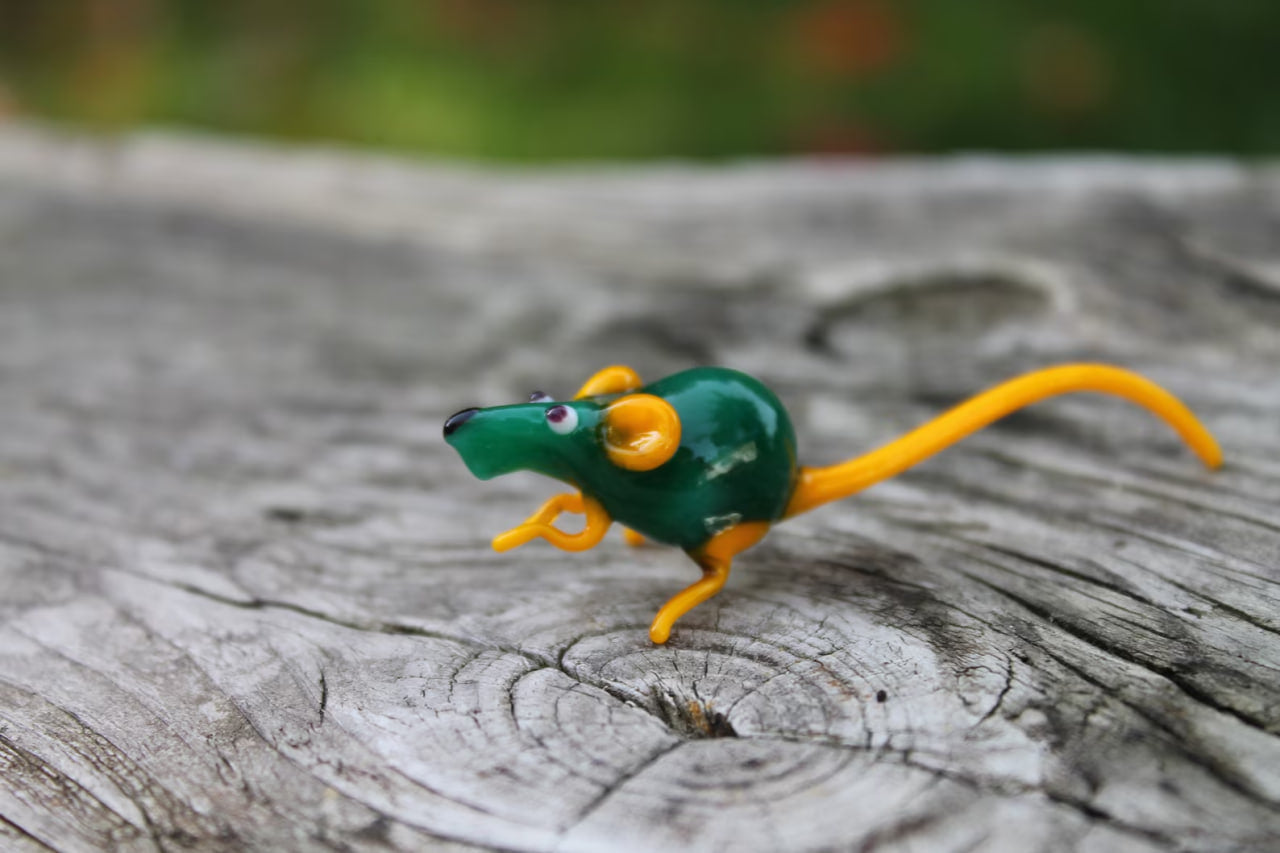 Green And Yellow Glass Rat Figurine – Handcrafted Murano Miniature