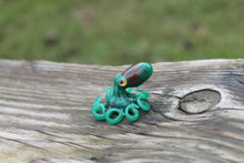 Load image into Gallery viewer, Green Red Miniature Handmade Glass Octopus Figurine, a Beautiful and Creative Glass Art Piece
