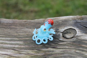 Blue Red Miniature Handmade Glass Octopus Figurine, a Beautiful and Creative Glass Art Piece