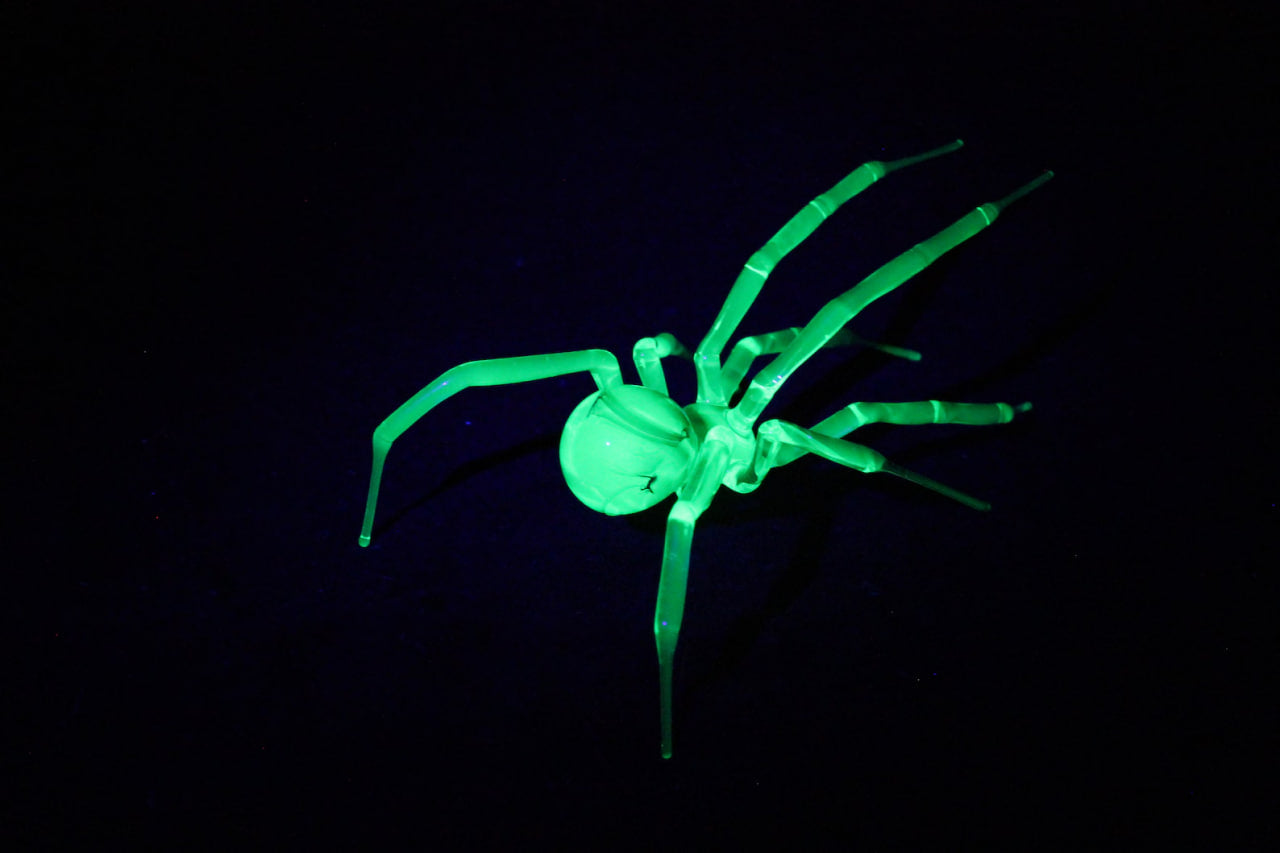 Glowing Uranium Glass Spider Figurine – Handmade UV Reactive Art