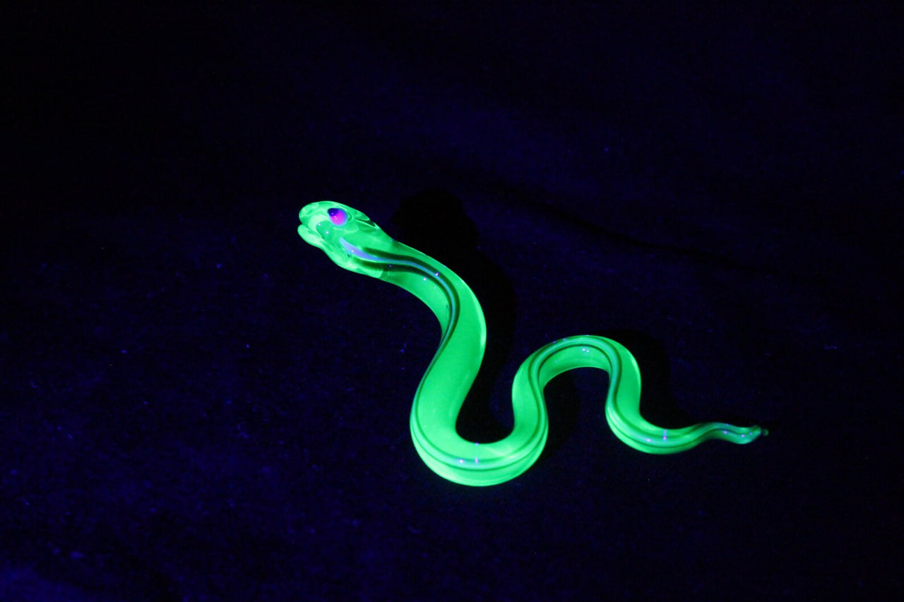 Neon Green Snake Figurine in Uranium Glass – Unique UV Decor