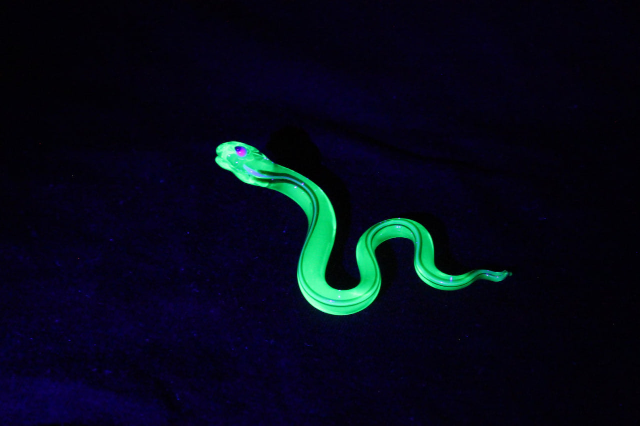Neon Green Snake Figurine in Uranium Glass – Unique UV Decor