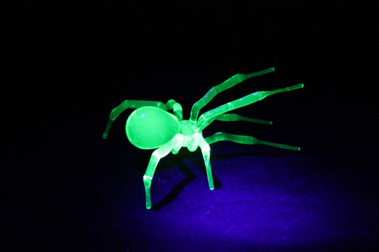 Luminous Uranium Glass Spider Figurine – UV Reactive Decor