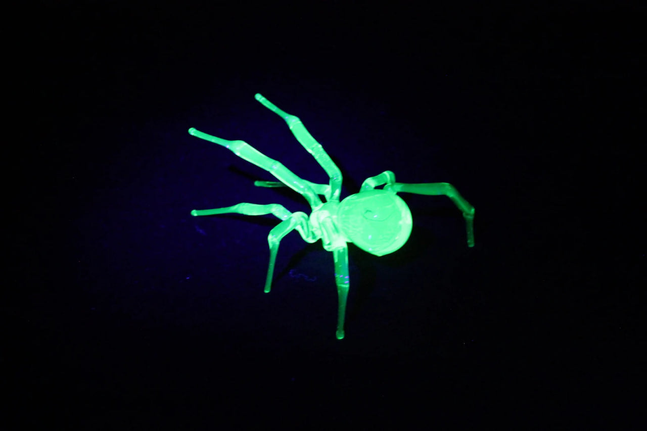 Luminous Uranium Glass Spider Figurine – UV Reactive Decor