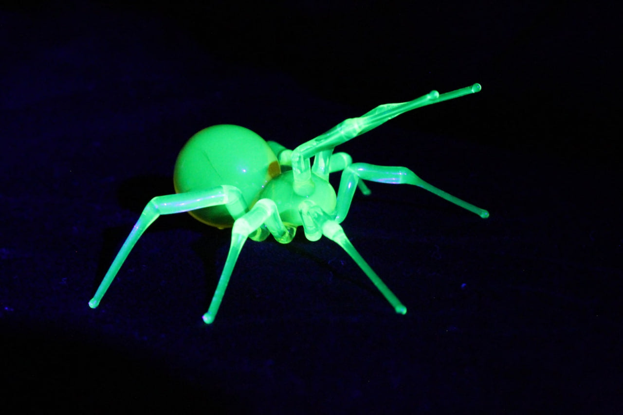 Handmade Spider Figurine – Uranium Glass Art that Glows