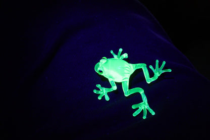 Handcrafted Luminous Frog – Uranium Glass Collectible