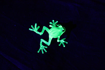 Handcrafted Luminous Frog – Uranium Glass Collectible