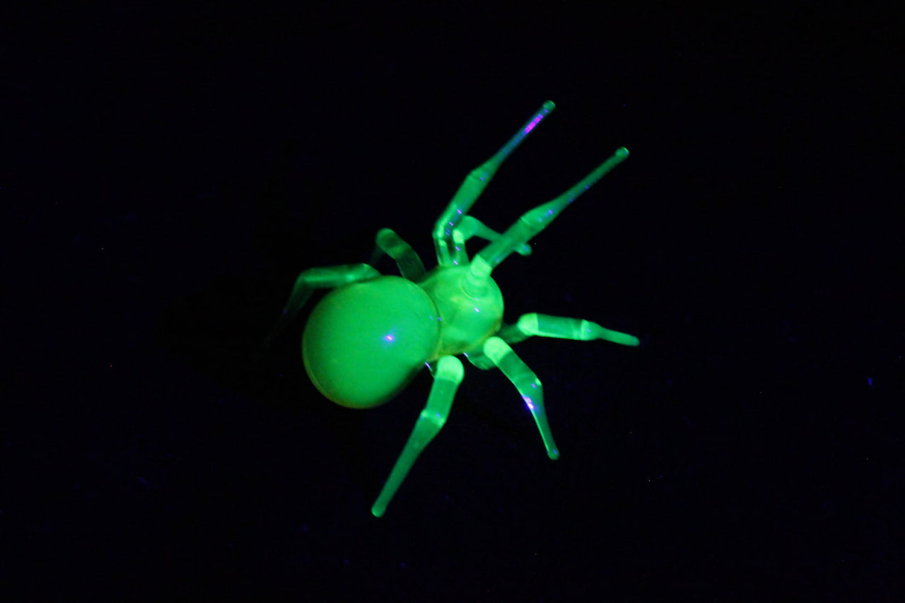 Tiny Glowing Spider Figurine – Uranium Glass Miniature Art