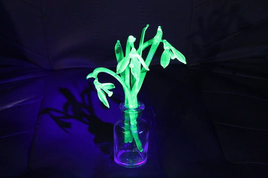 Uranium Glass Snowdrops Sculpture – Glowing Lampwork Flowers – Handmade Glass Bouquet
