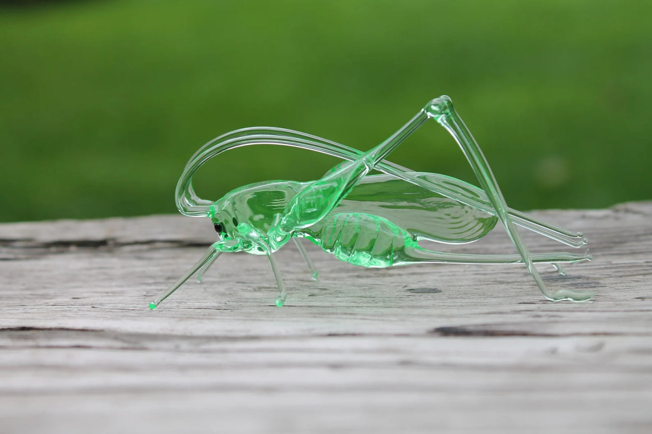 Uranium Glass Grasshopper Figurine – Glowing Handmade Insect Sculpture