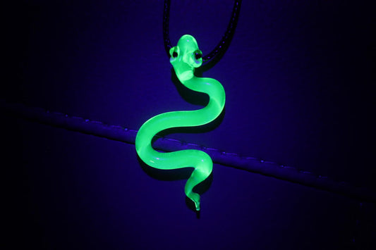 Glowing Snake Pendant – Uranium Glass Necklace for UV Light