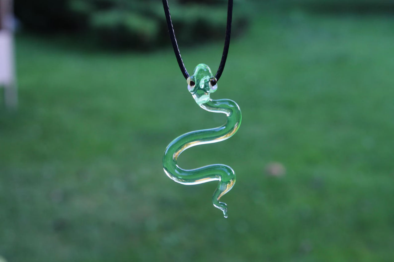 Glowing Snake Pendant – Uranium Glass Necklace for UV Light