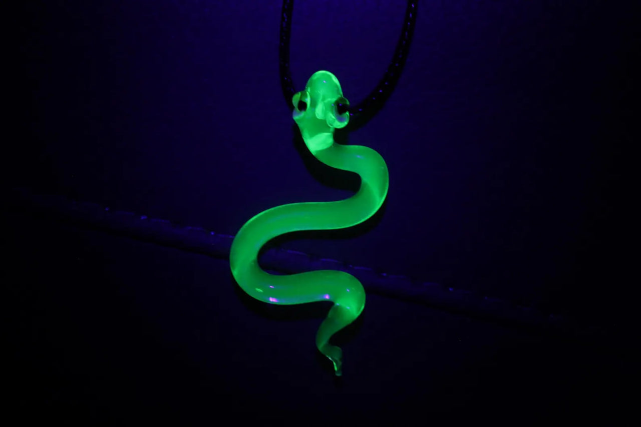 Glowing Snake Pendant – Uranium Glass Necklace for UV Light