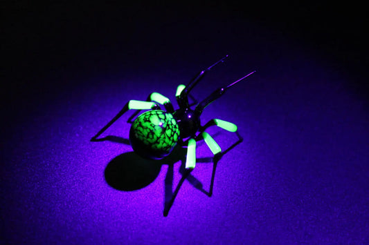 Black and Green Glowing Spider – Uranium Glass Fantasy Figurine