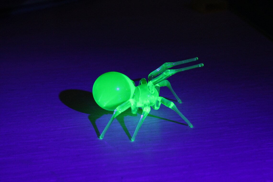 Greem Uranium Glass Spider Uranium Glass Figurine Spider Glass UV Spider Glass Figurine
