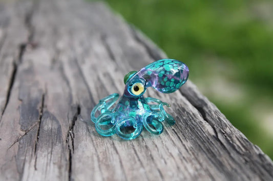 Blue Glass Octopus Figurine Miniature Hand Blown Octopus Sculpture Ocean Decor Cute Sea Creature Gift Small Glass Animal Collectible