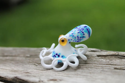 White & Blue Glass Octopus Figurine – Small Blown Lampwork Kraken – Miniature Sea Animal – Nautical Ocean Decor – Unique Gift Idea