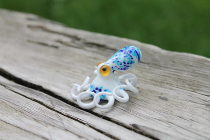 White & Blue Glass Octopus Figurine – Small Blown Lampwork Kraken – Miniature Sea Animal – Nautical Ocean Decor – Unique Gift Idea