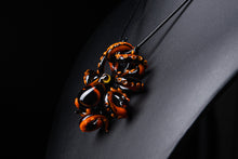 Load image into Gallery viewer, Glass Octopus pendant
