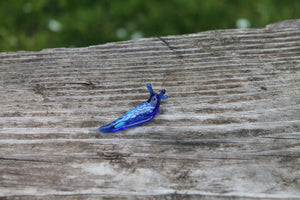 Garden Spotted Slug glass sculpture