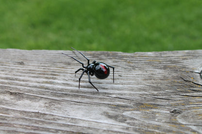 Mini Glass black Widow Figurine