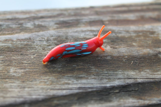 Red And Blue Glass Slug Sculpture – Tiny Murano Animal Art