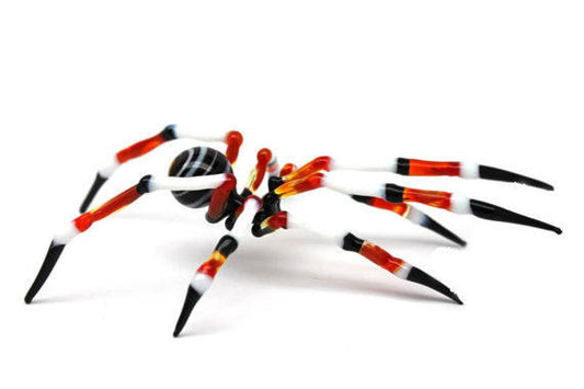 Art Glass Spider Figurine, Blown Glass Spider, Spider halloween, hand blown glasses, Glass Insect