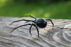 Art Glass black Widow, Figurine Blown Glass Spider, hand blown glass BLACK WIDOW Spider, Glass miniatures, Glass figurine