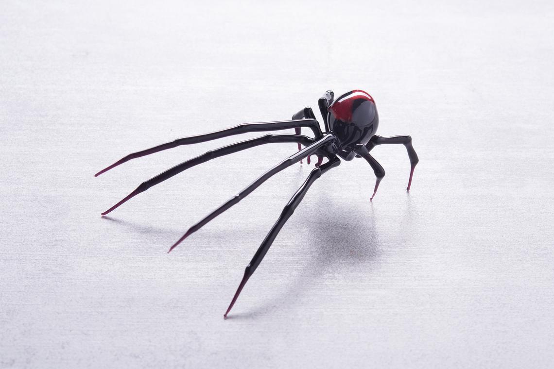 Black Widow Glass Spider Figurine With Red Tips – Handmade Art