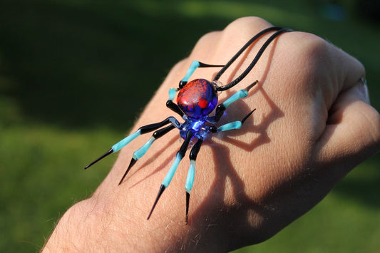 Blue And Red Glass Spider Necklace – Handmade Lampwork Jewelry