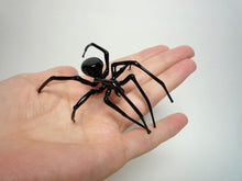 Load image into Gallery viewer, Glass Hand-Blown Glass Spider Collectible Figurine Blown Glass, Sculpture Made Of Glass Spider, blown glass Spider

