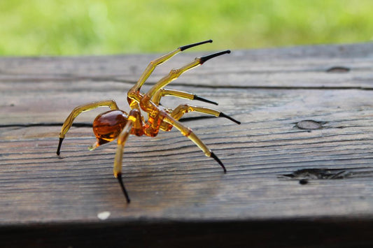 Amber Glass Spider Figurine – Handmade Murano Lampwork Decoration
