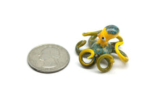 Load image into Gallery viewer, Yellow-Blue Blown Glass Octopus glass figurine mini
