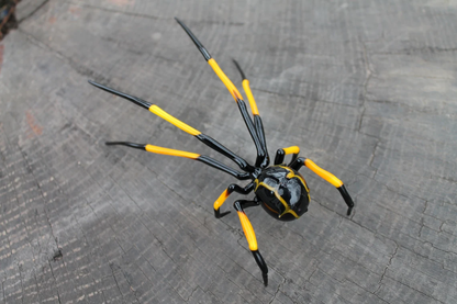 Large Black And Yellow Glass Spider – Realistic Handmade Figurine