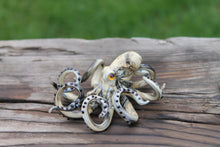Load image into Gallery viewer, Blown Glass Octopus glass figurine Octopus Glass Ocean Octopus Kraken Glass Octopus Figurine
