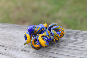 Blue-Yellow The Purple turquoise Kracken Collectible Wearable Boro Glass Octopus Necklace / Blown Glass Octopus figurine