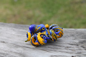 Blue-Yellow The Purple turquoise Kracken Collectible Wearable Boro Glass Octopus Necklace / Blown Glass Octopus figurine