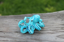 Load image into Gallery viewer, Blue Octopus Glass Seattle Kraken Collectible Necklace Glass Octopus Wearable / Blown Glass Octopus figurine
