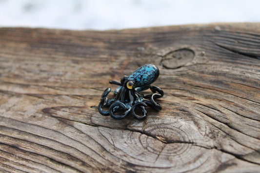 Handmade Black And Blue Glass Octopus Figurine - Miniature Sea Art